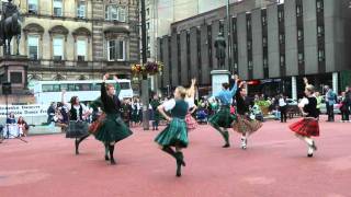 Scottish folk dance Strathspey amp Tulloch [upl. by Mariquilla]