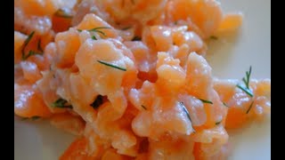 Recette  Tartare de saumon [upl. by Goldman]