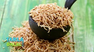 Crispy Fried Noodles Chinese Fried Noodles by Tarla Dalal [upl. by Petra]