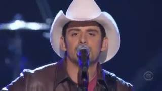 Brad Paisley  Im Still a Guy Live ACM Awards 2008 [upl. by Goldsworthy]