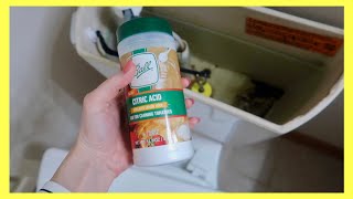 10 Ways to Keep your Bathroom Smelling Fresh WITHOUT AIR FRESHENER Cleaning Hacks  Andrea Jean [upl. by Oikim]