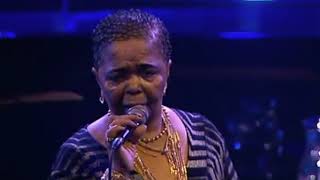 Cesaria Evora  Live dAmor Grand Rex Paris 2004 [upl. by Repip854]