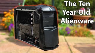 Whats Inside This Old 2000 Alienware ALX [upl. by Iggy]